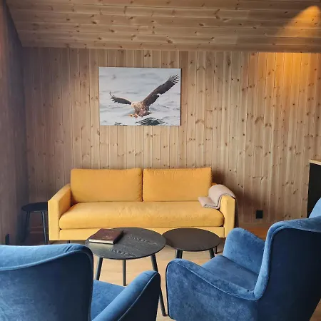 Rorbu Ved Sjoen Casa de Férias