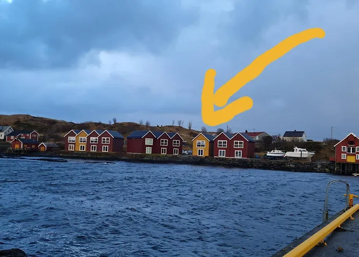 Rorbu Ved Sjoen Bud