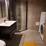 Rorbu Ved Sjoen بيت للعطل *